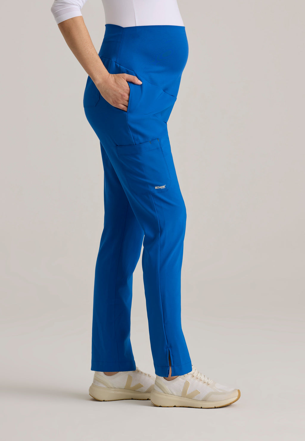 Side View of the Promise Maternity Pant in New Royal from Grey's Anatomy™ by Barco Evolve