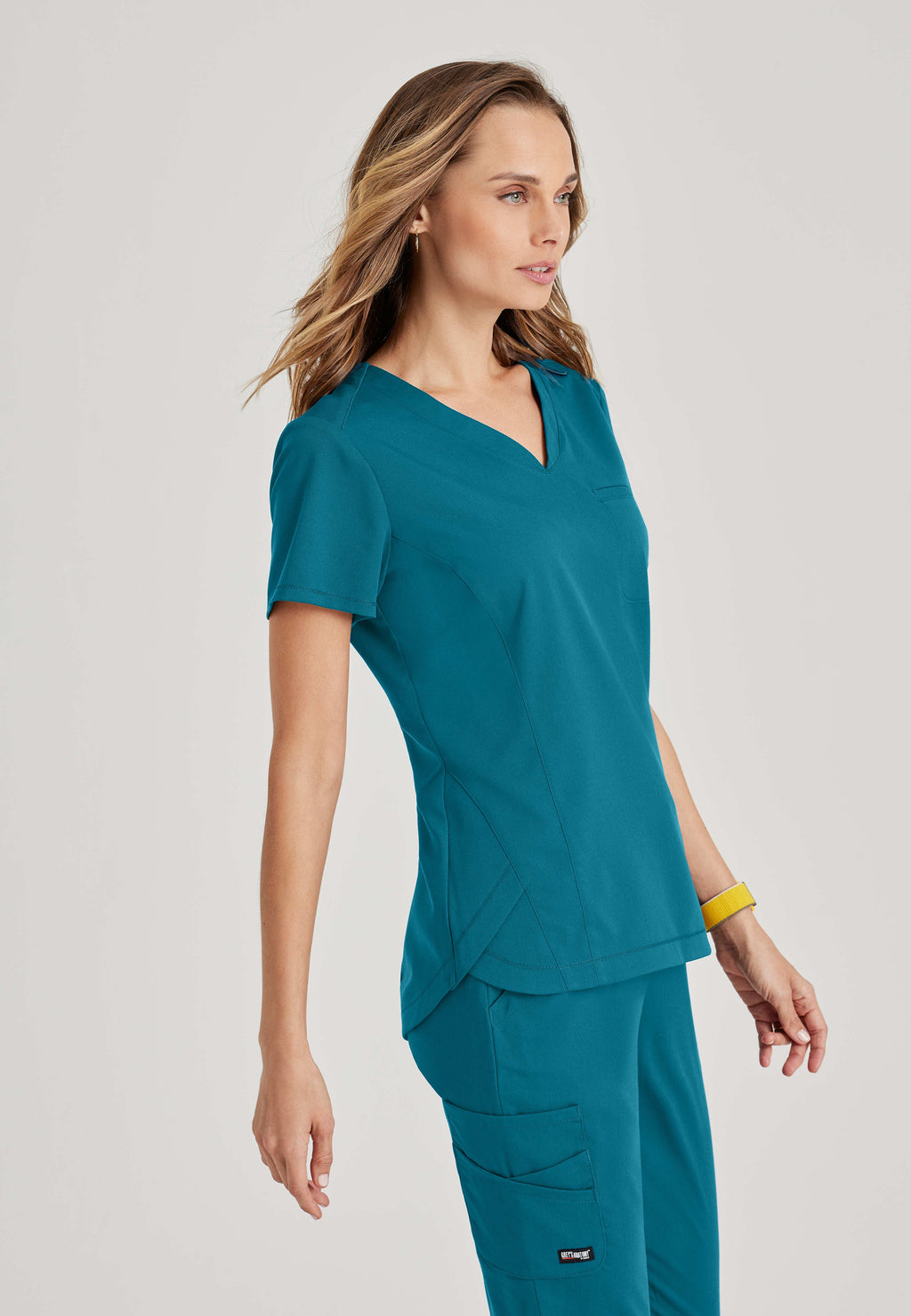 Grey's Anatomy Spandex-Stretch Women's bahama 2 Pocket V-Neck Tuck In Top