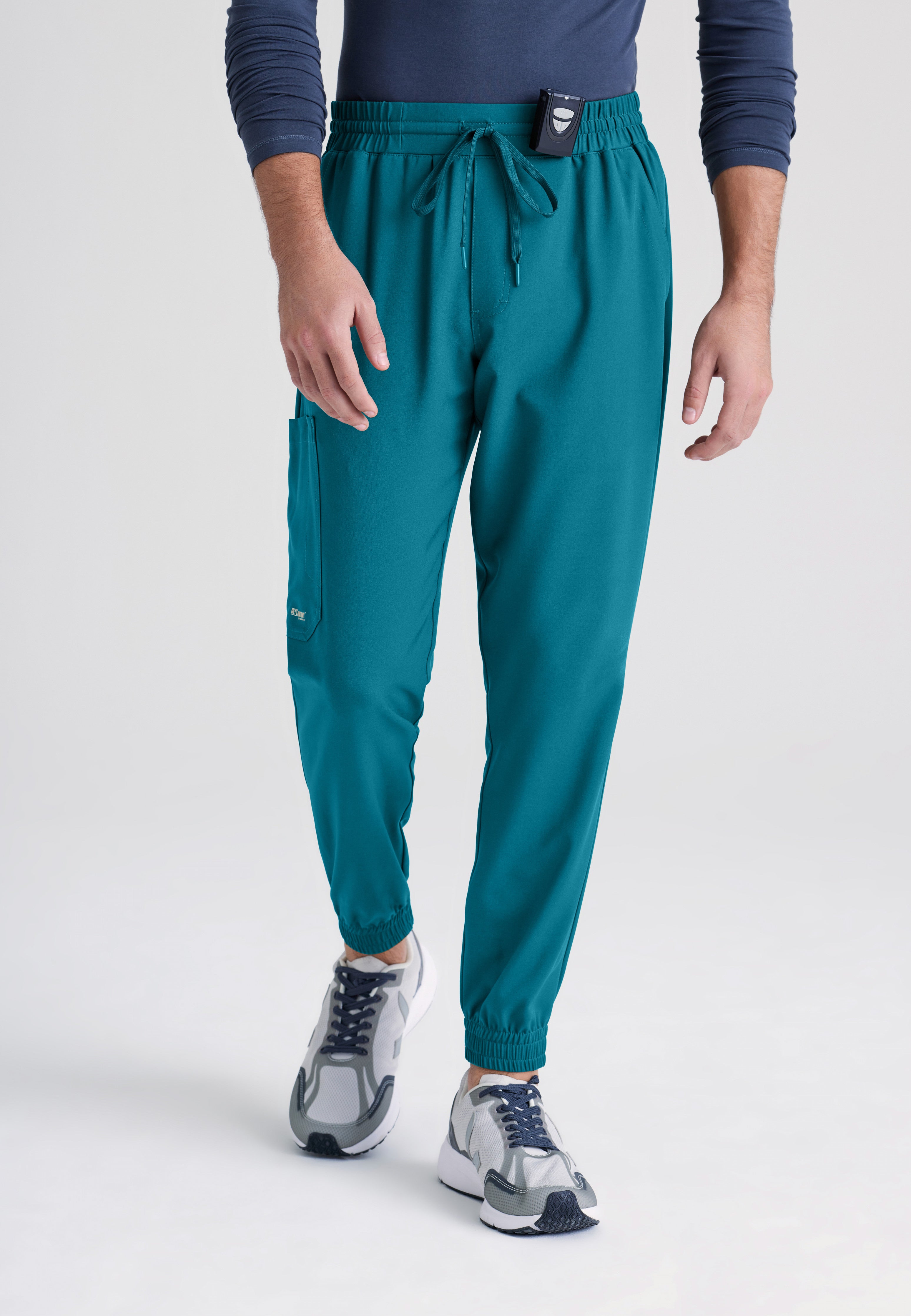 Front View of the Voyager 5-Pocket CICLO® Jogger Scrub Pant in Bahama from Grey's Anatomy™ by Barco Evolve
